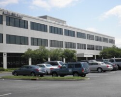 Office space available.
Central location cross roads of I-264 and 64.
Full service lease.
Click photo for more info.
Contact Scott Godbout at 757-525-4947 or scott@cartergodboutassociates.com for leasing information. 870 N Military Hwy, Norfolk