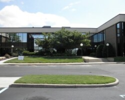 Up to 24,000 RSF office space available at $17.00/RSF.
Central location cross roads of I-264 and 64.
Full service lease.
Click photo for more info.
Contact Scott Godbout at 757-525-4947 or scott@cartergodboutassociates.com for leasing information.